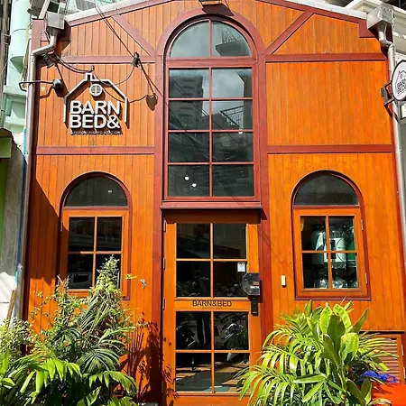 Barn & Bed Hostel At Bts Phrom Phong-2