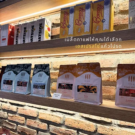 Barn & Bed Hostel At Bts Phrom Phong-3